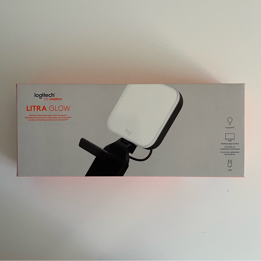 Logitech for Creators Litra Glow Premium LED Streaming Light